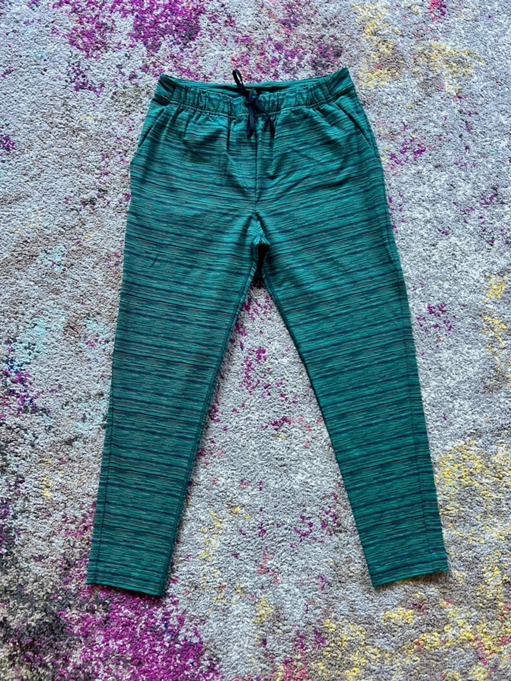 Super Cute Lululemon Jet Crop Slim Pants, size 4